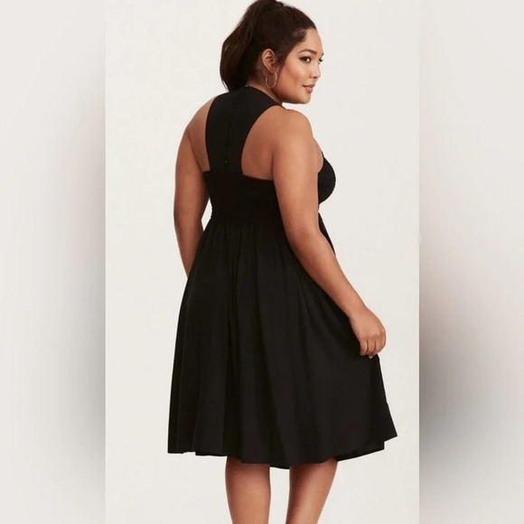Torrid Black Midi Challis Smocked Dress Size 2 - Picture 3 of 12